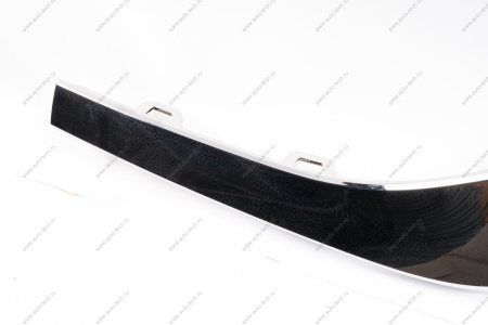 Молдинг нижний правый (хром) LADA ISKRA Lada LADA 620865885R