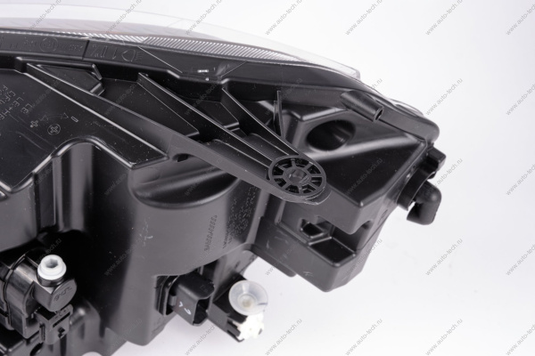 Фара правая светодиодная LADA Vesta NG ORIGINAL Lada LADA 8450040000