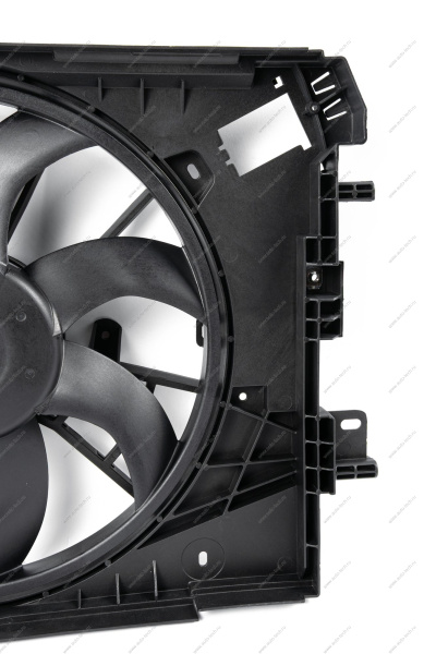 Вентилятор охлаждения с кожухом LADA Vesta/Веста/ XRay Gamma GAMMA GMEMR-19121