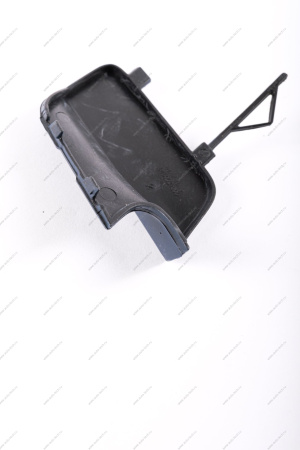 Крышка окна под переднюю буксирную проушину Lada Vesta SW Cross крашенная 492 Блюз (Темно-синий) Lada LADA 8450031005-492