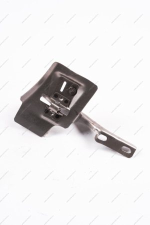 Петля ВАЗ-2101-2107 крышки багажника левая Lada LADA 21010560502300