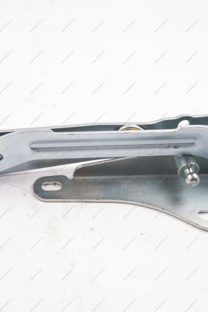 Петля ВАЗ-1118 крышки багажника правая (ВИС) Lada LADA 11180560501000