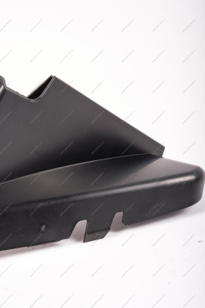 Дефлектор радиатора Renault Duster 2010-2021 Renault RENAULT 628172734R