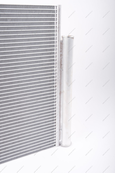 Радиатор LADA XRAYкондиционера Renault RENAULT 921001727R