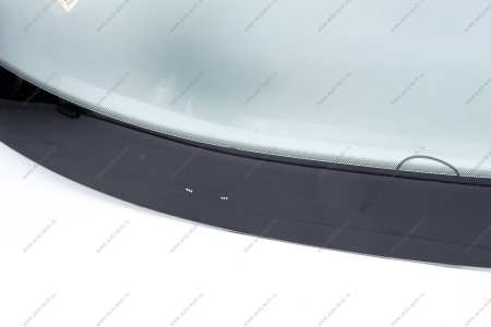 Стекло LADA Vesta ветровое 4D Sed / 5D Hbk / 5D Wag тонирован.Tinted (полный обогрев) (AGC) Lada LADA 4041381