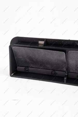 Дефлектор ВАЗ-1118 вытяжной вентиляции задней панели (клапан воздушный) Lada LADA 8450109190