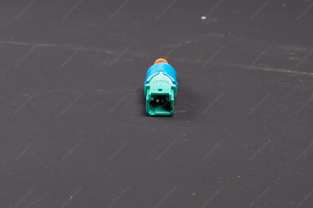 Выключатель Lada Largus,/Vesta,/Xray сигнала положения педали сцепления , стоп сигнала (зеленая фишка) AUTO-PARTS AUTO-PARTS 253250007R