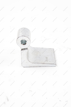 Звено неподвижное петли передней двери нижнее правое ВАЗ-1118 Lada LADA 11180610601630