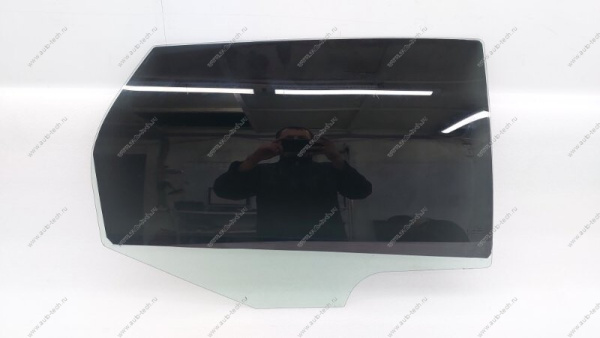 Стекло Lada Vesta SW/SW Cross опускное задней правой двери Tinted (тонирован) (светопропускная способность 30%) AGC AGC 4117087