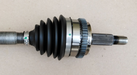 Привод правого переднего колеса в сборе LADA Vesta КПП (CVTX) "GKN Driveline) Renault RENAULT 391004752R