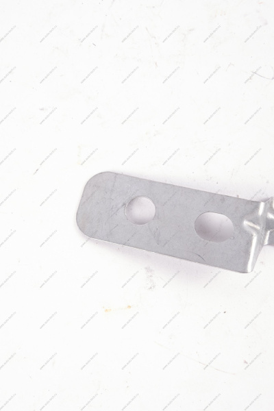 Кронштейн LADA Vesta крепления переднего крыла левый Lada LADA 8450008589