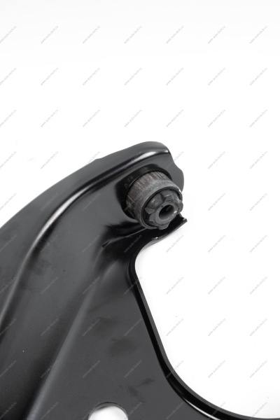 Рычаг передний правый LADA Largus/Logan 2014- (с боковой проточкой) Lada LADA 8450094331