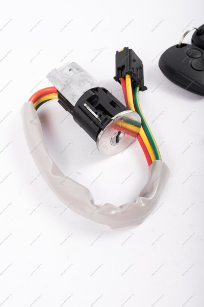 Замок зажигания с 2-мя личинками LADA Largus/Лада Ларгус LD Дмитровград LD 806019912R