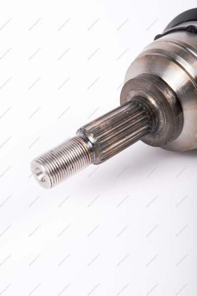 Привод LADA Largus переднего колеса левый (для двигателей 11189,21129) Renault RENAULT 8450009548