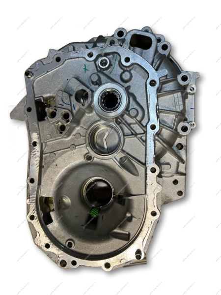 Картер сцепления КПП Lada Largus в сборе КПП (BVM5-JR5/K4M,K7M) Renault RENAULT 7701477503