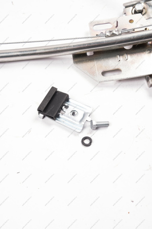 СТЕКЛОПОДЪЕМНИК ВАЗ-1118/2190 ДВЕРИ ЗАДНИЙ ПРАВЫЙ (механ) Lada LADA 8450111272