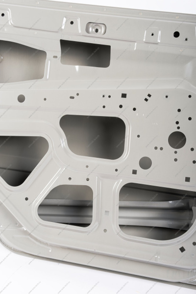 Дверь ВАЗ-1118/2190 задняя левая с брусом безопасности и прокладкой изоляционной (катафорезный грунт) Lada LADA 11180620001585