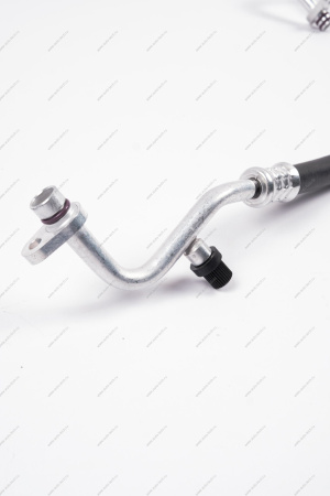 Трубка компрессора кондиционера (от компрессора к радиатору)) RENAULT Logan Sat SAT ST8200750975