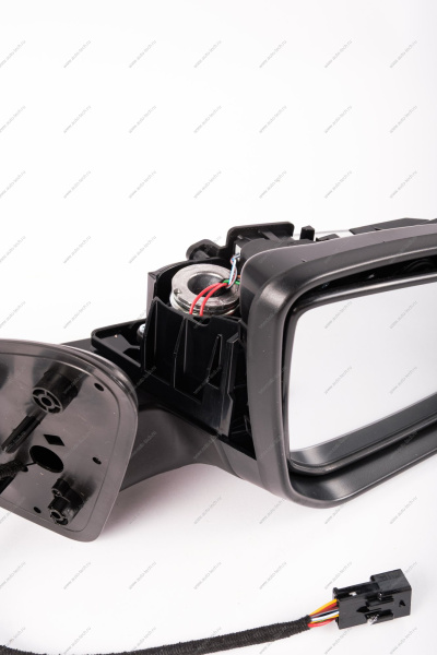 Зеркало наружное заднего вида правое электропривод с повторителем LADA Largus (FL) NEW (без накладки 8450108105) Lada LADA 8450091004