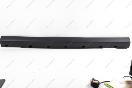 Облицовка LADA Largus Cross (FL) NEW порога правая с лентой Lada LADA 8450091634