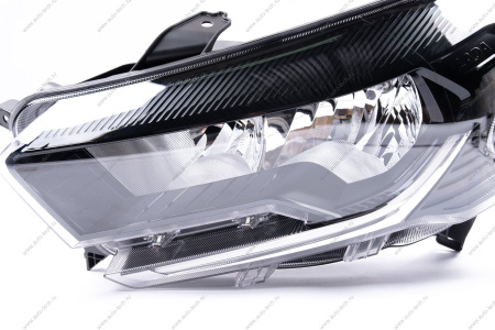 Блок-фара левая LADA ISKRA Lada LADA 260609637R
