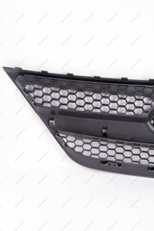 Решетка радиатора переднего бампера LADA Largus верхняя Lada LADA 8450000248 Решетка радиатора переднего бампера LADA Largus верхняя Lada LADA 8450000248