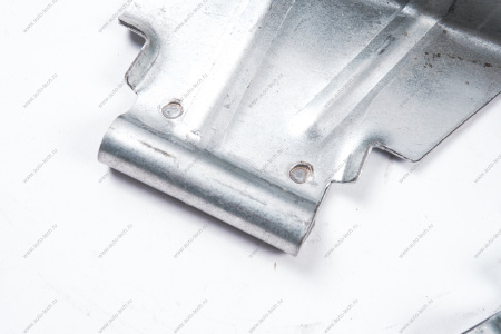 Кр-н переднего бампера ВАЗ-2108 центральный правый+левый к-т Тольятти Тольятти 21080-2803018+19-63