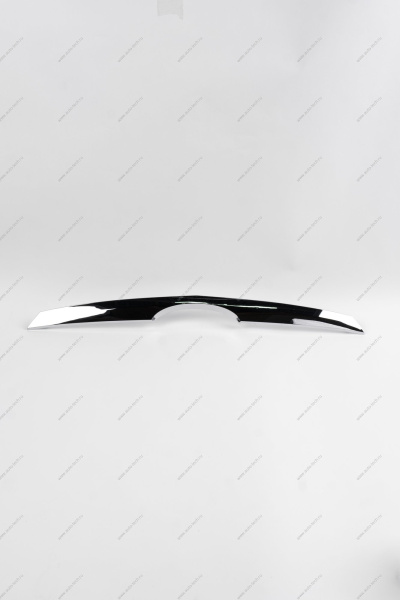 Молдинг решетки радиатора верхний (хром) LADA Largus Россия Россия 8450000246