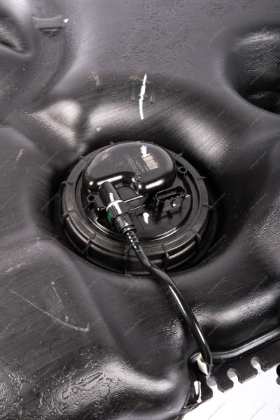 Бак топливный инжекторный пластик в сборе с ЭБН LADA Largus (р3м,р4м) ( без упаковки) Lada LADA 8450009499