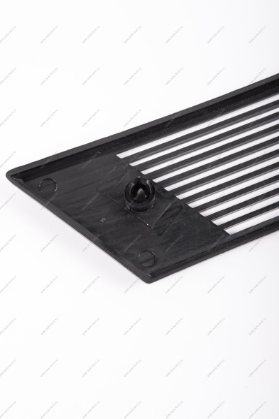 Дефлектор ВАЗ-2105 стойки задней правой (решетка вентил) (ДААЗ) Lada LADA 21050-5701040-00