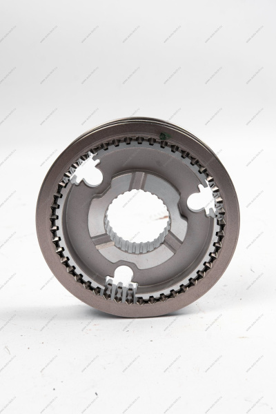 Ступица муфты LADA Largus скольжения синхронизатора 1-й и 2-й передачи в сборе КПП-JR5 (зубатка) ( без фиксаторов 8200755828 нужно 3шт) Renault RENAULT 326005387R