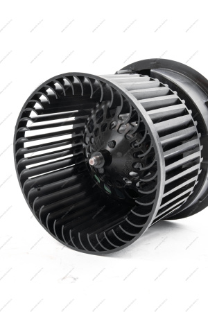 Электровентилятор Lada Vesta отопителя-кондиционера автоматическая версия (АВТОПРИБОР) Lada LADA 8450022023