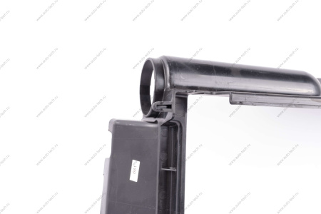 Щиток радиатора для авто с кондиц. (дефлектор) LADA Vesta Lada LADA 8450008157