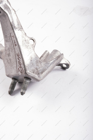 Кронштейн левой опоры подвески двигателя (P4M,P4P-BVM5) LADA XRAY Lada LADA 8450090612