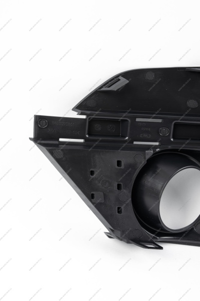 Облицовка птф правая LADA Largus (FL) NEW Lada LADA 8450090861