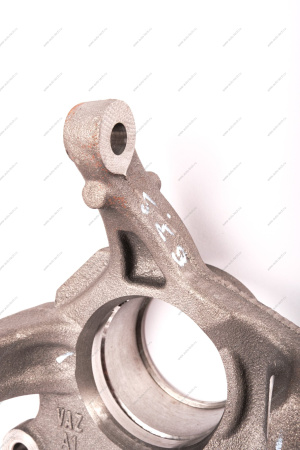 Кулак поворотный правый RENAULT Duster Renault RENAULT 400140943R