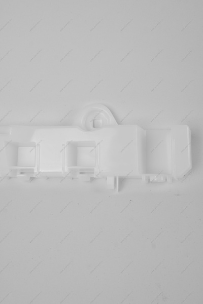 Кронштейн крепления переднего бампера левый (необходимы заклепки 2шт 7703072424/7705096011 LADA Largus (FL) NEW Lada LADA 8450090771