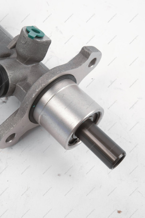 Цилиндр главный гидропривода тормозов ВАЗ-2190 Lada LADA 8460018716