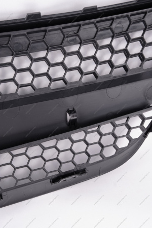 Решетка радиатора переднего бампера LADA Largus верхняя Lada LADA 8450000248 Решетка радиатора переднего бампера LADA Largus верхняя Lada LADA 8450000248