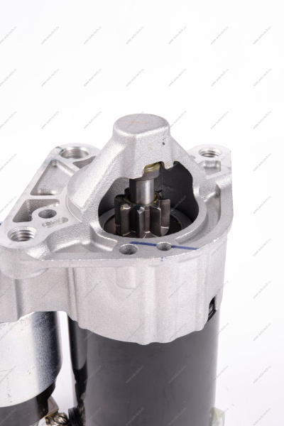 Стартер LADA Largus 8 кл двигат K7M Renault RENAULT 8200815083