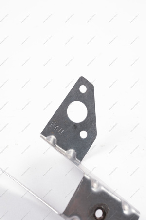 Кронштейн левого крыла Datsun боковой Nissan DATSUN 631415PA0C