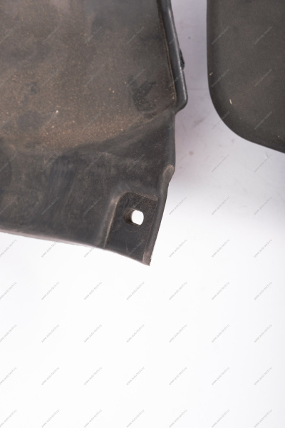 Брызговики заднего крыла ваз-2192 правый + левый (пластик) К-Т МегаПласт Lada LADA 21920-8404412+13