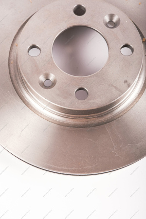 Диск тормозной RENAULT Clio (12-),Logan (12-),Sandero (12-) передний (1шт.) MANDO MANDO MBC035246