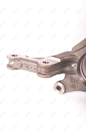 Кулак поворотный правый RENAULT Duster Renault RENAULT 400140943R