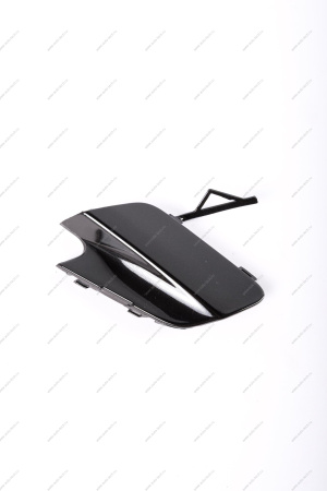 Крышка окна под переднюю буксирную проушину Lada Vesta SW Cross крашенная 676 Черная жемчужина (черный) Lada LADA 8450031005-676