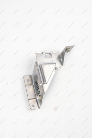 Кронштейн ВАЗ-1118 решетки радиатора правый АвтоВАЗ LADA 11180840103400