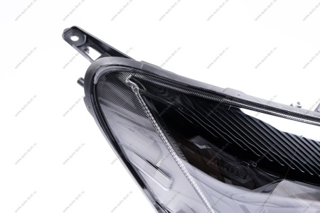 Блок-фара правая LADA ISKRA Lada LADA 260108684R