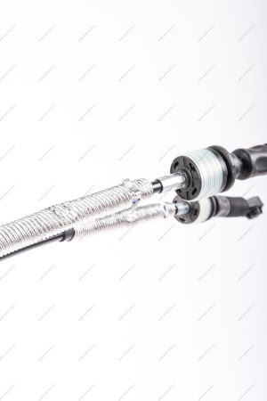 Троса ВАЗ-21901 переключения передач (тросовая МКПП) 2 шт. к-т (Атсумитек Тойота Цусе Рус) ORIGINAL Lada LADA 21901170311322