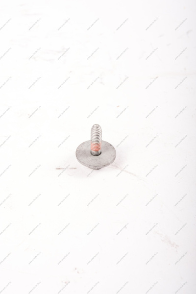 Болт М6-27 8-8 c круглой головкой, крестообразным шлицем, в сборе с шайбой АвтоВАЗ 7703602209