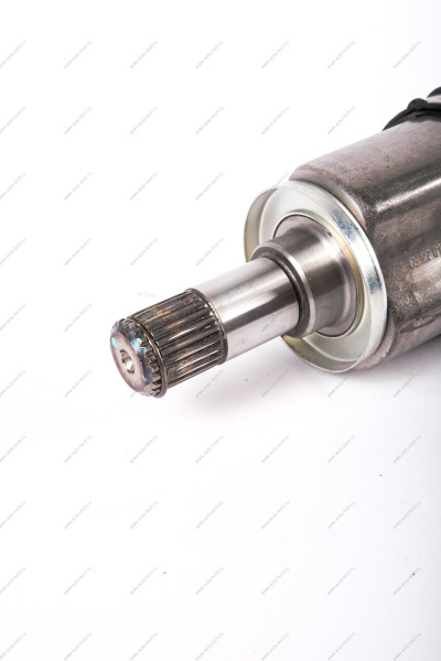 Привод правого переднего колеса (24*33зуб) LADA XRAY/Largus (GKN Driveline) Lada LADA 8450020013